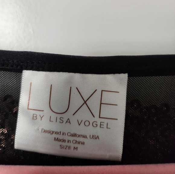 Cover up - Picture 4 of 4